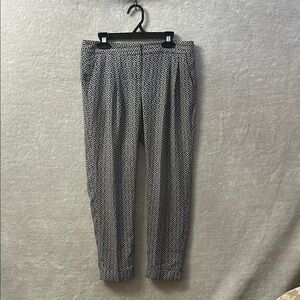 LOFT Cream and Blue Cropped Ankle Pants Lightweight with Pockets